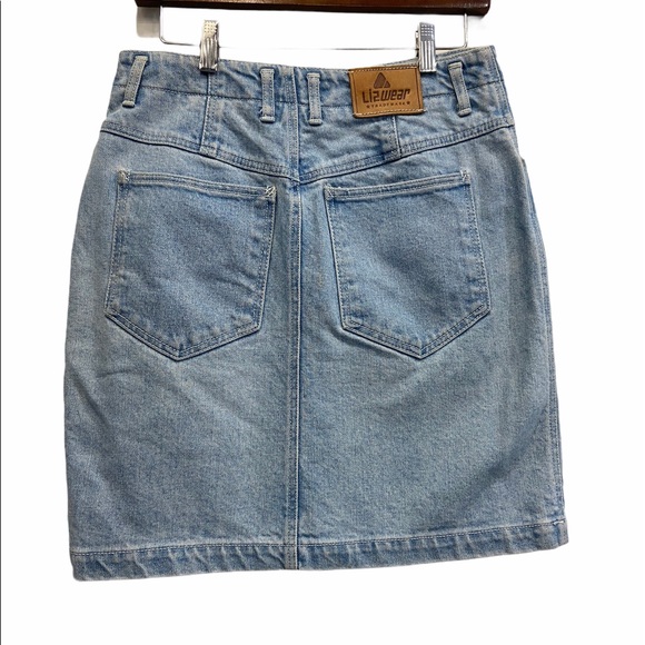Lizwear Vintage Light Blue Denim Jeans Skirt Size 8 EUC - Picture 4 of 5